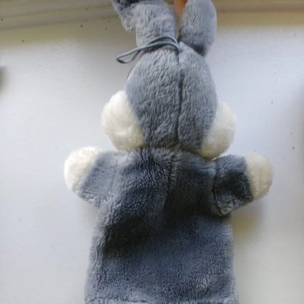 Hand puppets: Bugs Bunny & Donald Duck 2 used